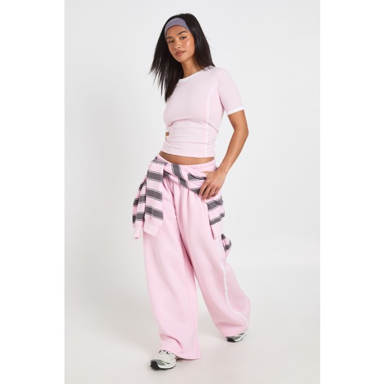 Petite Piping Detail T-Shirt And Straight Leg Jogger Set