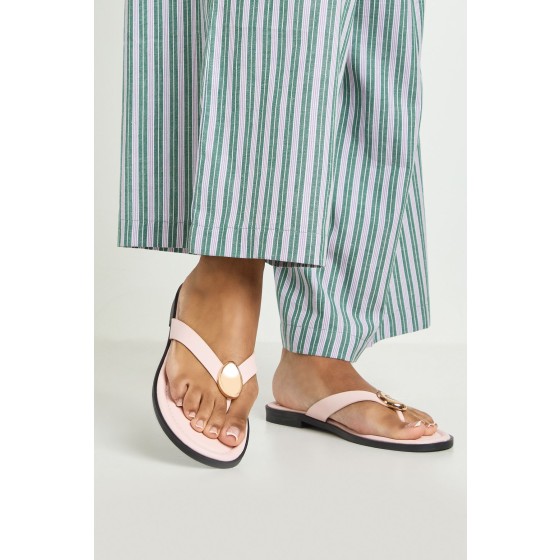 Hardware Detail Flip Flops
